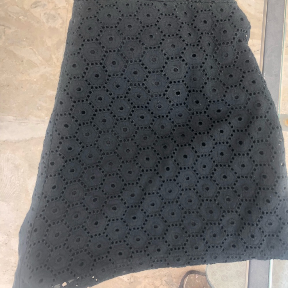 Black short
